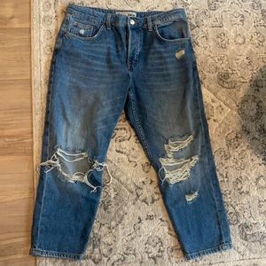 capri ripped jeans